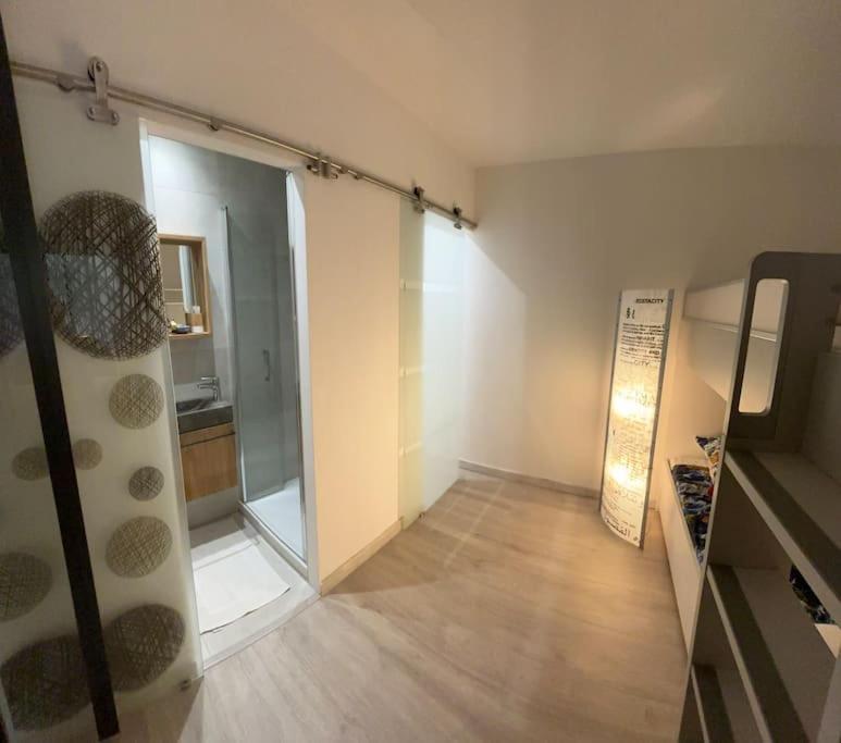 T3 Luxe, Vue Mer-piscine, A Pied Apartment Le Lavandou