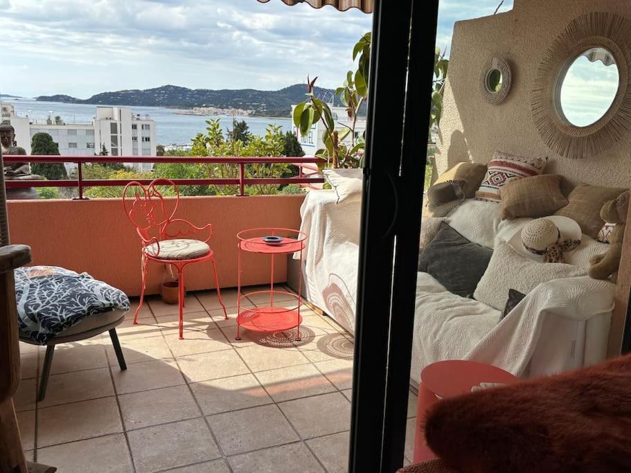 T3 Luxe, Vue Mer-piscine, A Pied Apartment Le Lavandou