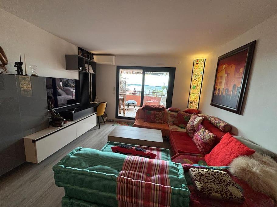 T3 Luxe, Vue Mer-piscine, A Pied Apartment *